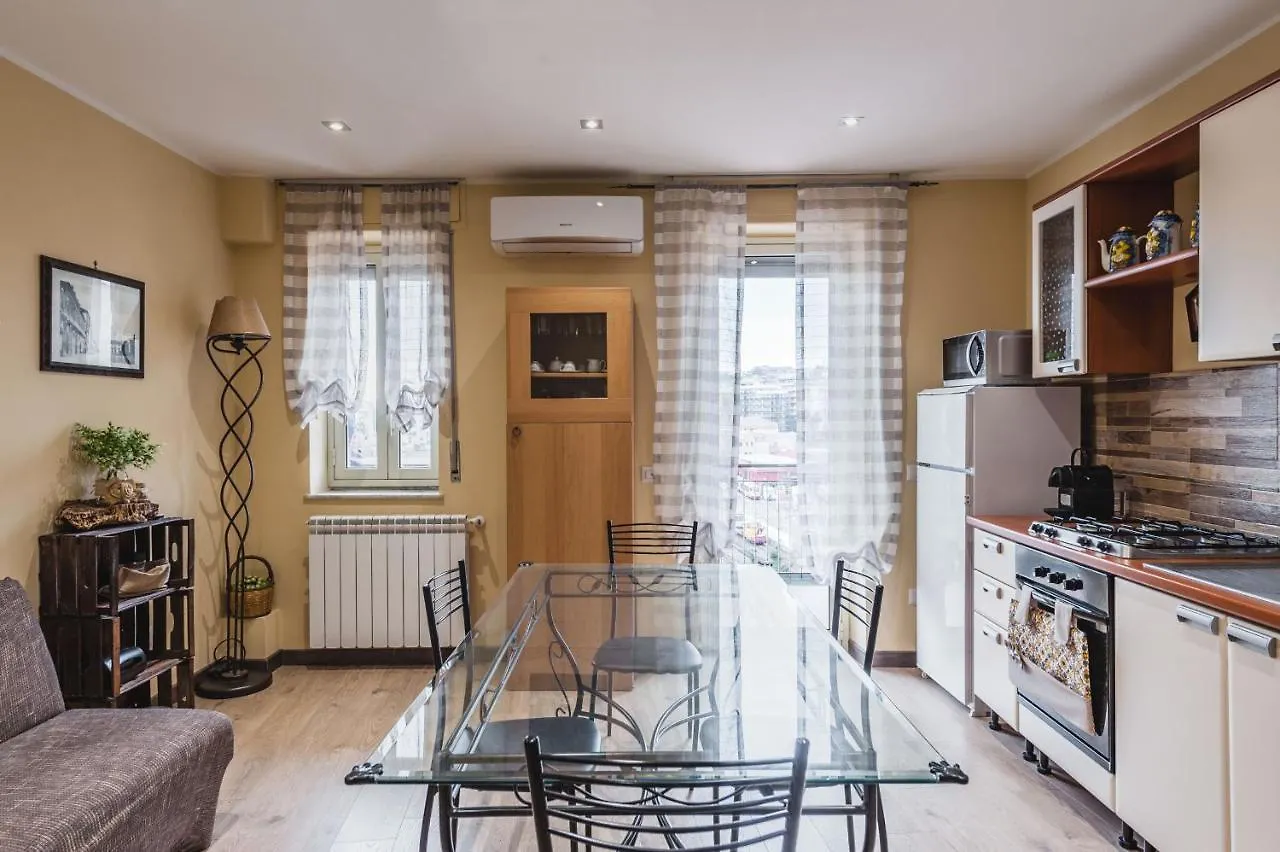Leonardo 5 House By Wonderful Italy Apartment Catania Italy